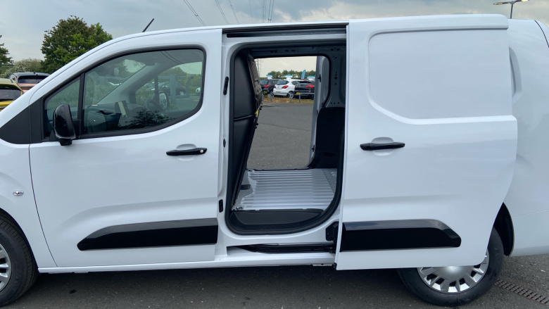 Vauxhall Combo Cargo Combo Xl Diesel 1.5 Turbo D 100ps Pro H1 Van